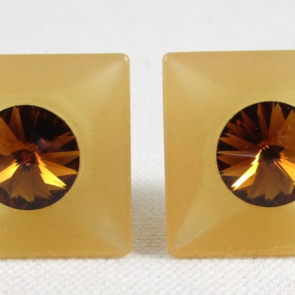 NEW Jewelmint Tan w/ Brown Crystals 1" Square Clip On Earrings, MCM Style!